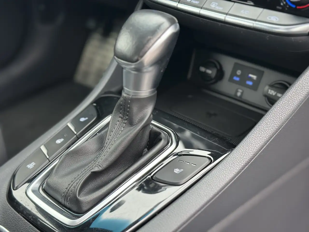 Hyundai IONIQ снимка Hyundai IONIQ