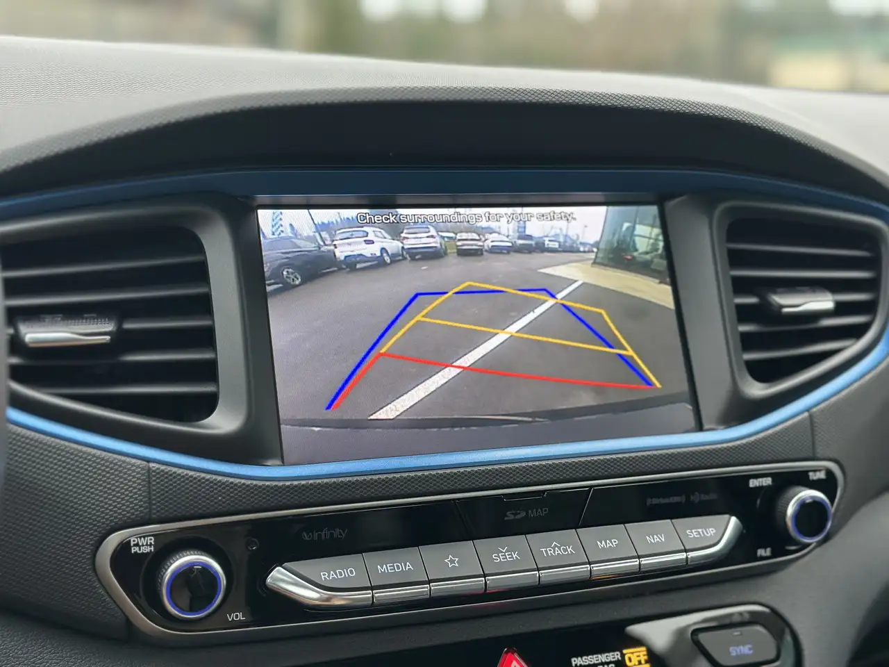 Hyundai IONIQ снимка Hyundai IONIQ