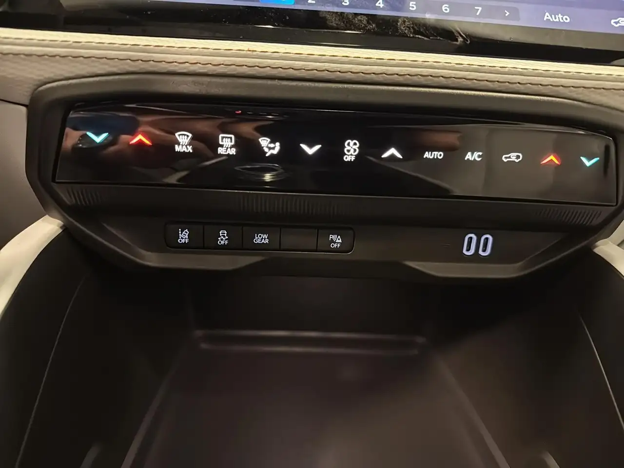 Jeep Cherokee снимка Jeep Cherokee