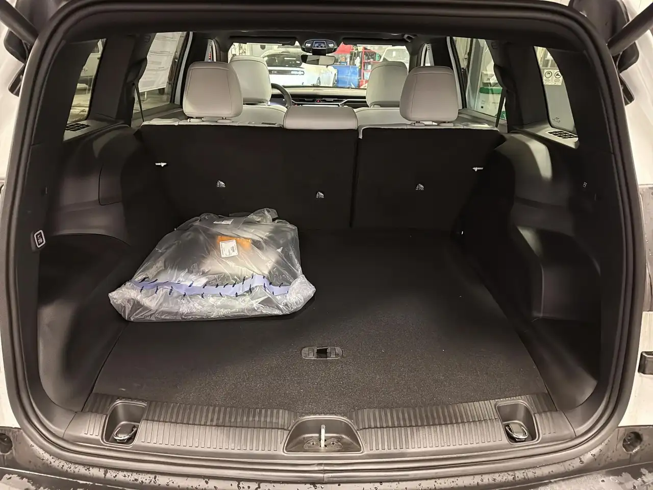 Jeep Cherokee снимка Jeep Cherokee