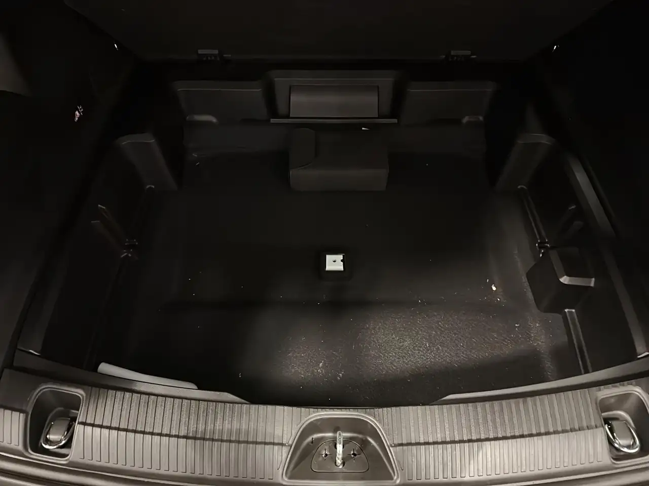 Jeep Cherokee снимка Jeep Cherokee