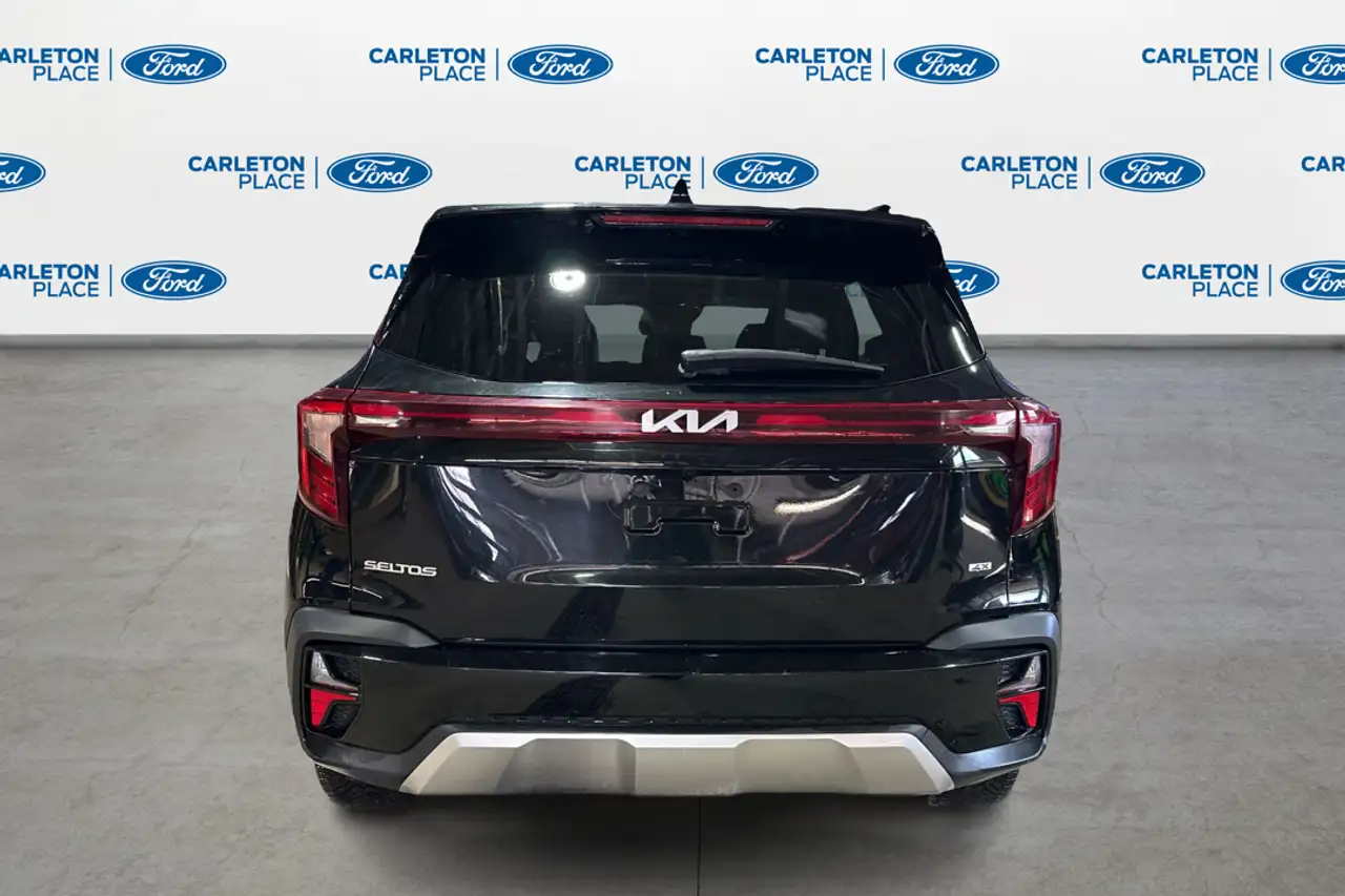 Kia Seltos снимка Kia Seltos