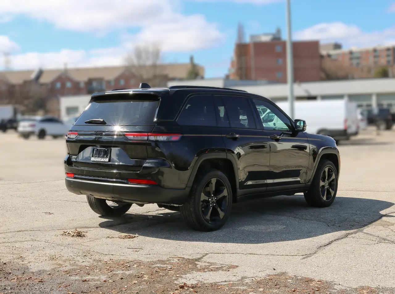 Jeep Grand Cherokee photo Jeep Grand Cherokee