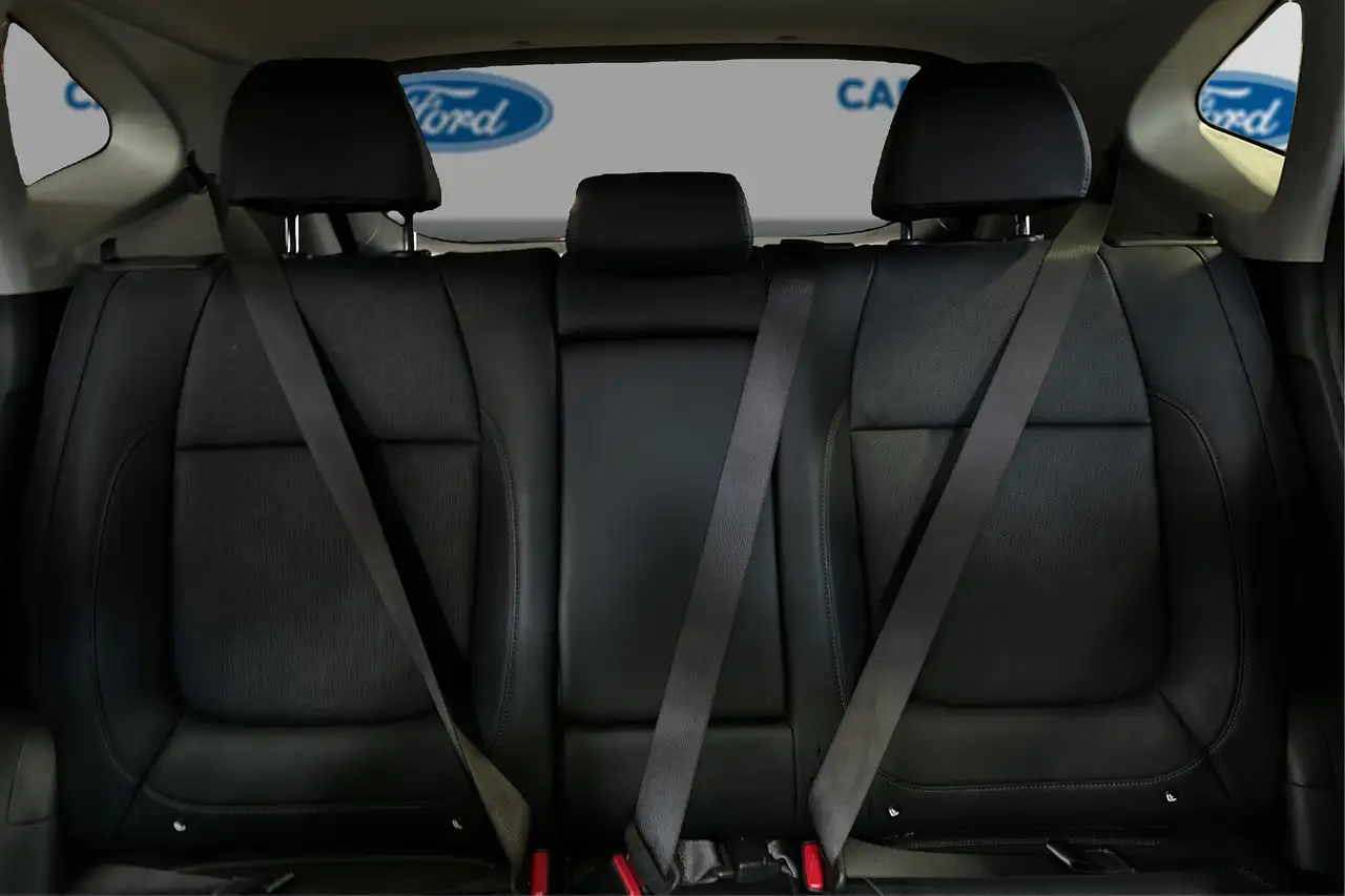 Kia Seltos снимка Kia Seltos