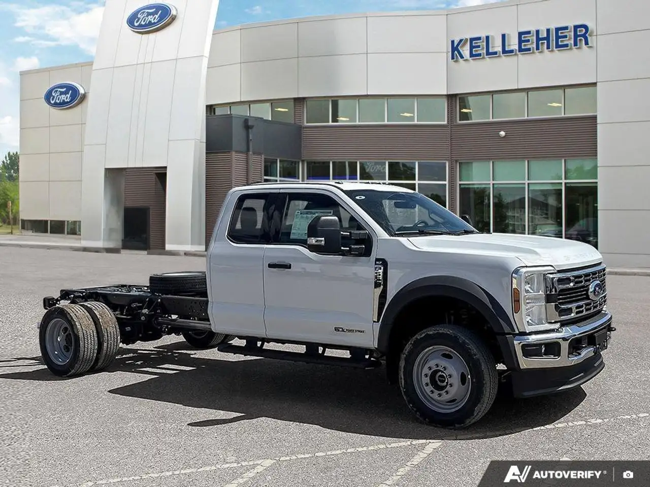 Ford F-550 Super Duty снимка Ford F-550 Super Duty