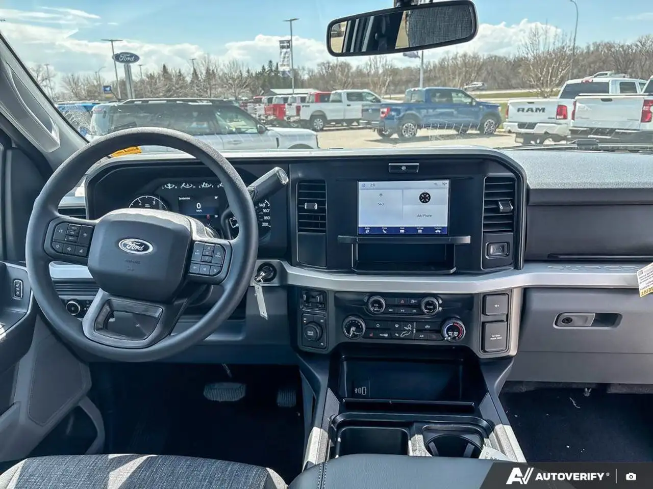 Ford F-550 Super Duty снимка Ford F-550 Super Duty