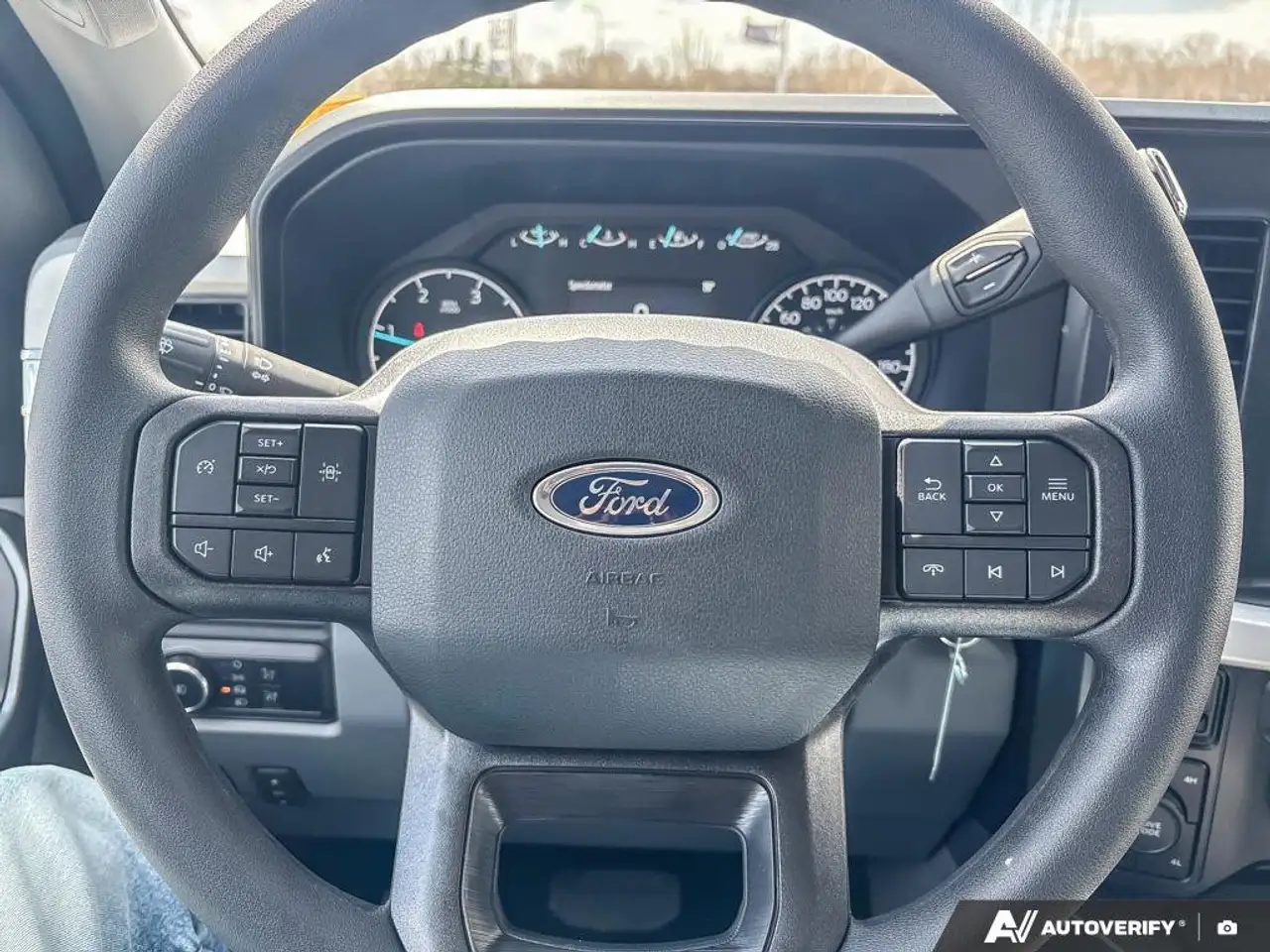 Ford F-550 Super Duty снимка Ford F-550 Super Duty