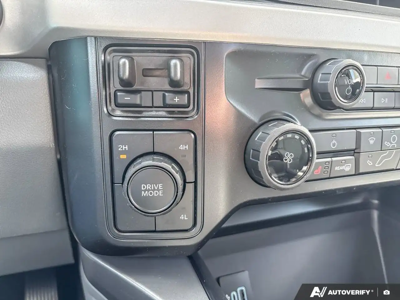 Ford F-550 Super Duty снимка Ford F-550 Super Duty