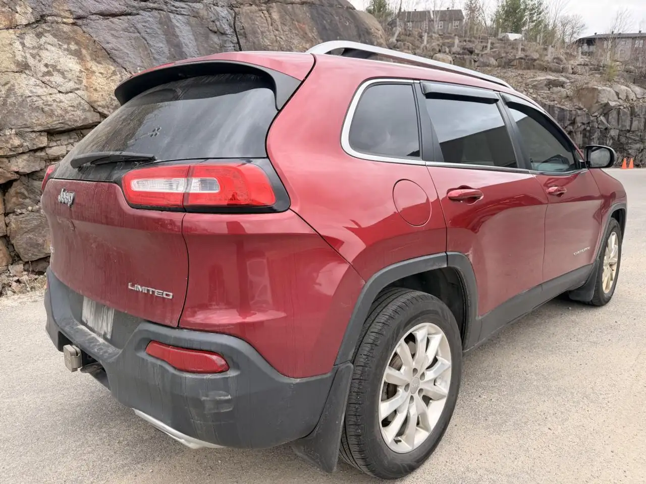 Jeep Cherokee photo Jeep Cherokee