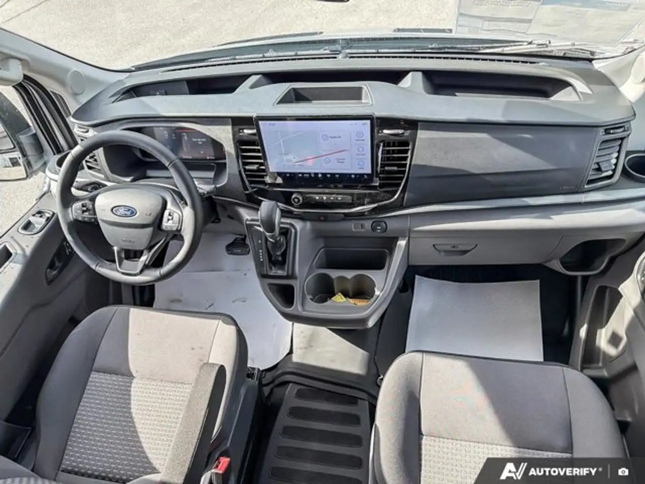 Ford Transit Passenger Wagon fotografie Ford Transit Passenger Wagon