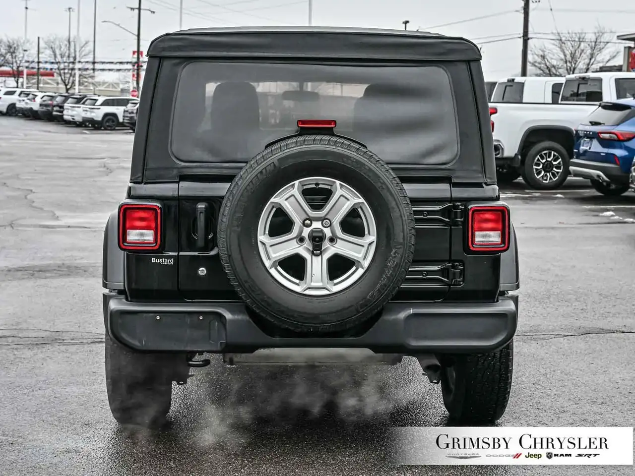 Jeep Wrangler photo Jeep Wrangler