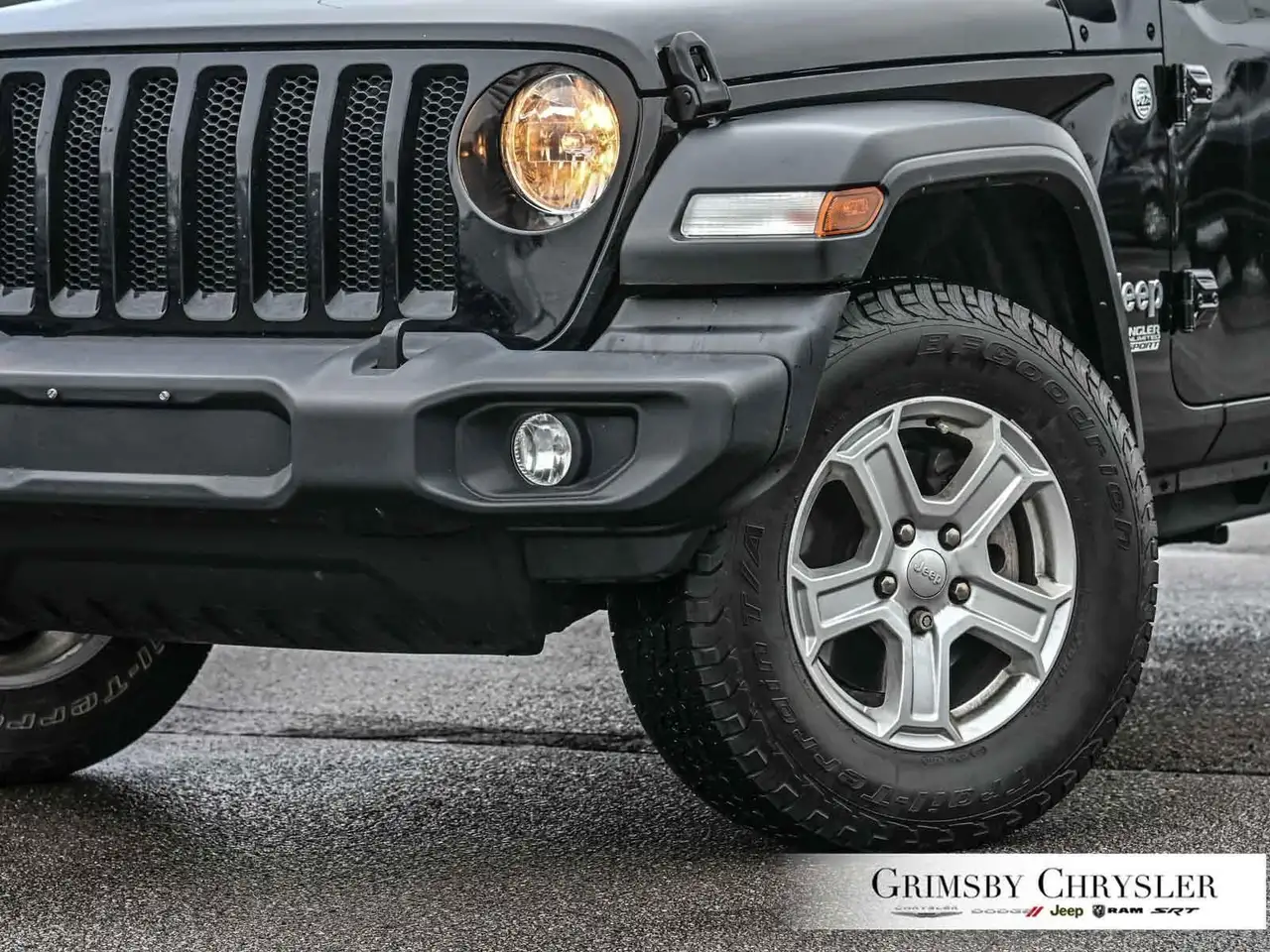 Jeep Wrangler photo Jeep Wrangler