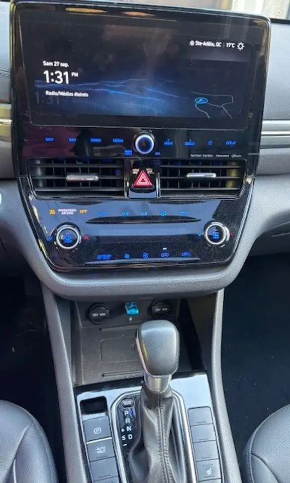 Hyundai IONIQ снимка Hyundai IONIQ