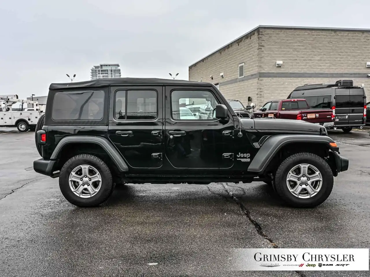 Jeep Wrangler photo Jeep Wrangler