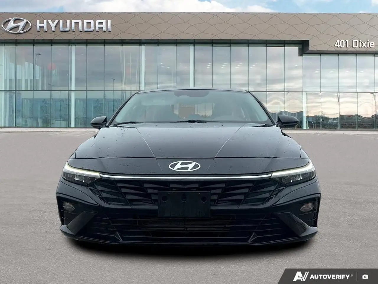 Hyundai ELANTRA снимка Hyundai ELANTRA