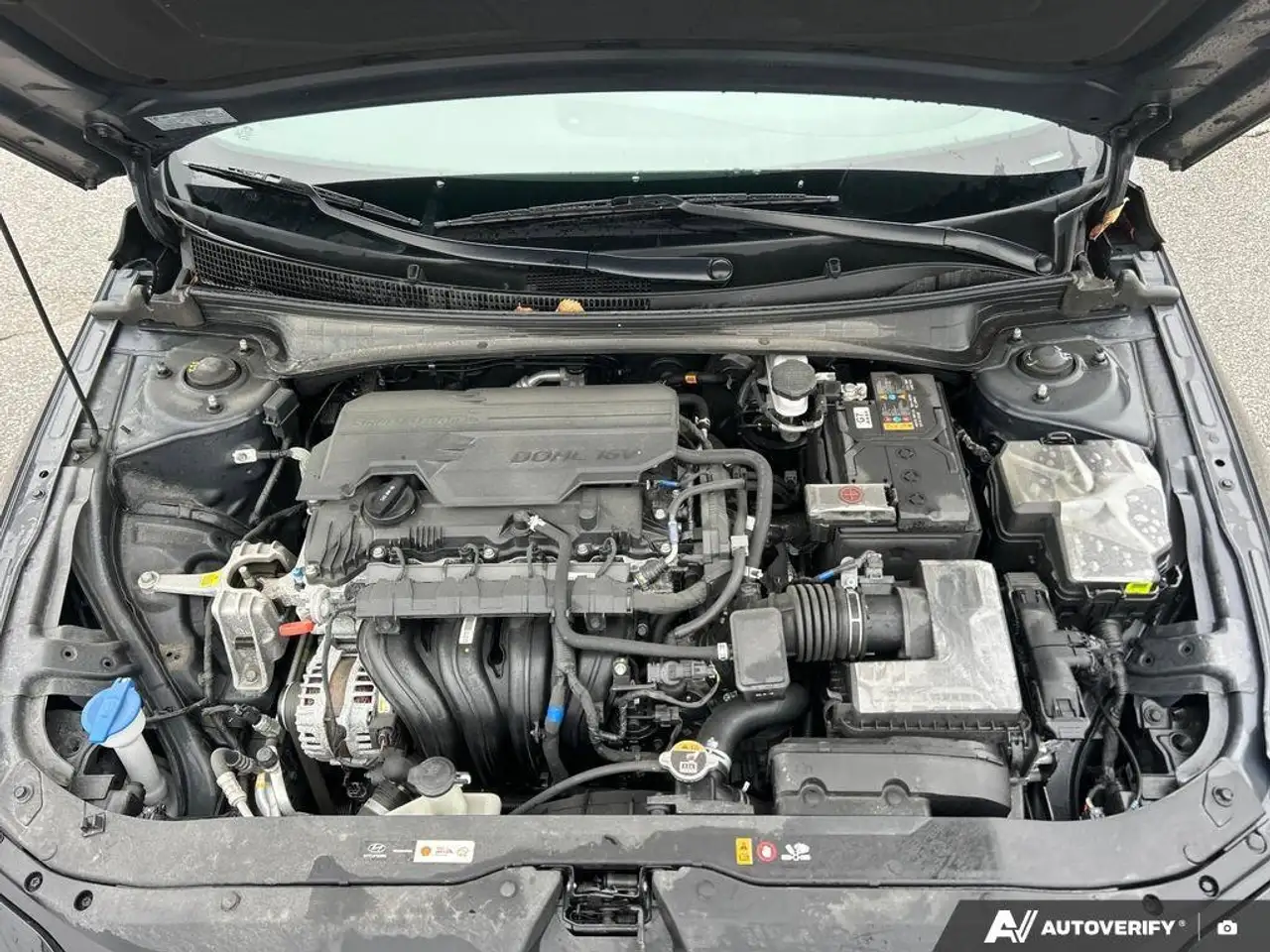Hyundai ELANTRA снимка Hyundai ELANTRA
