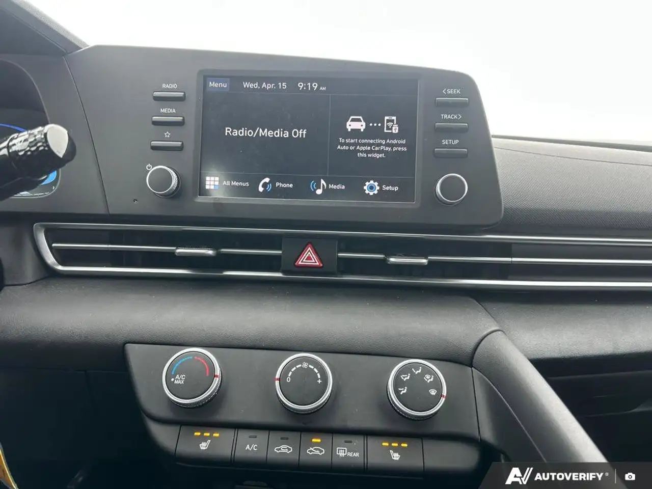 Hyundai ELANTRA снимка Hyundai ELANTRA
