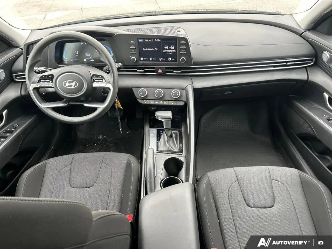 Hyundai ELANTRA снимка Hyundai ELANTRA