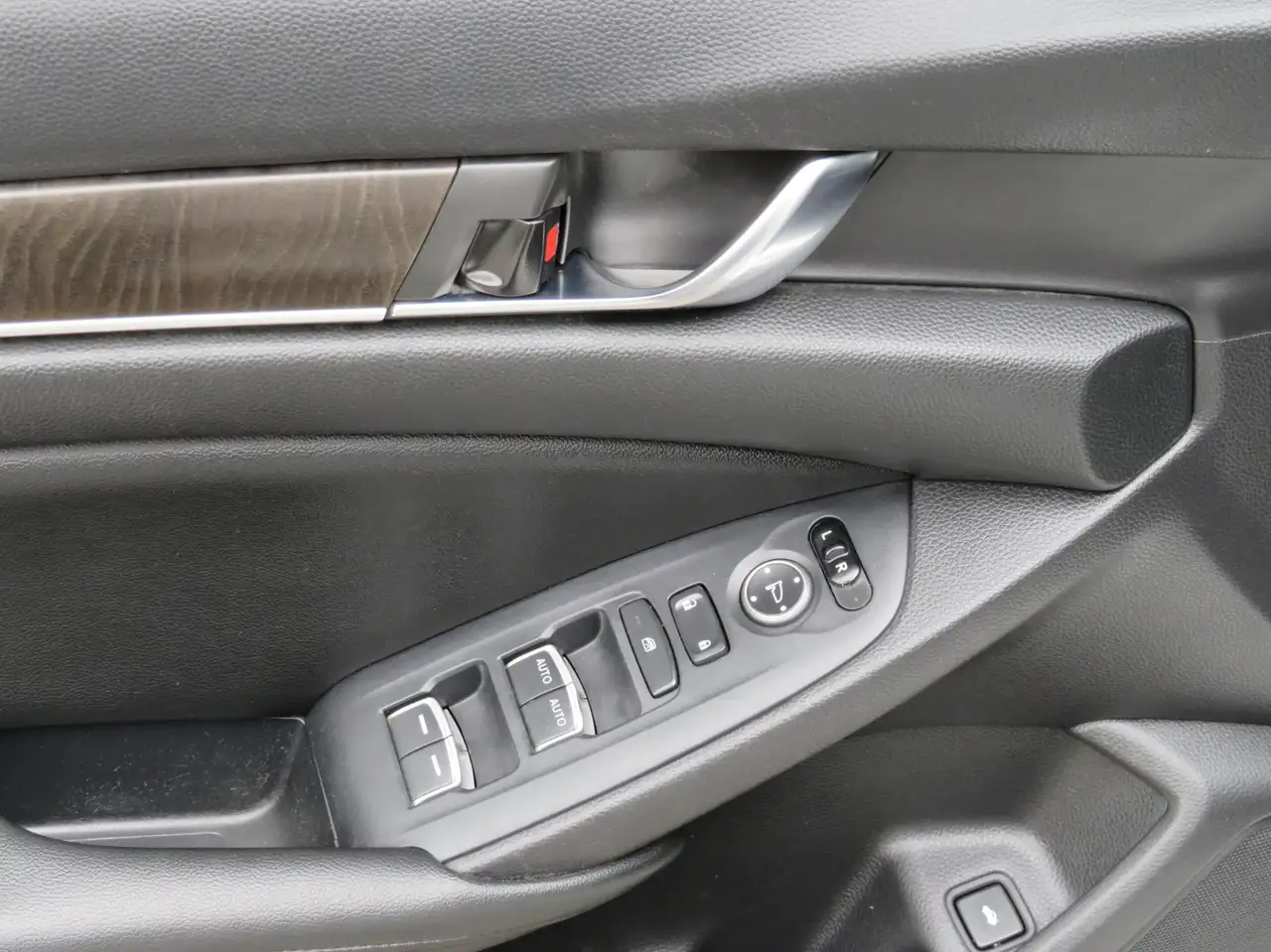 Honda Accord photo Honda Accord