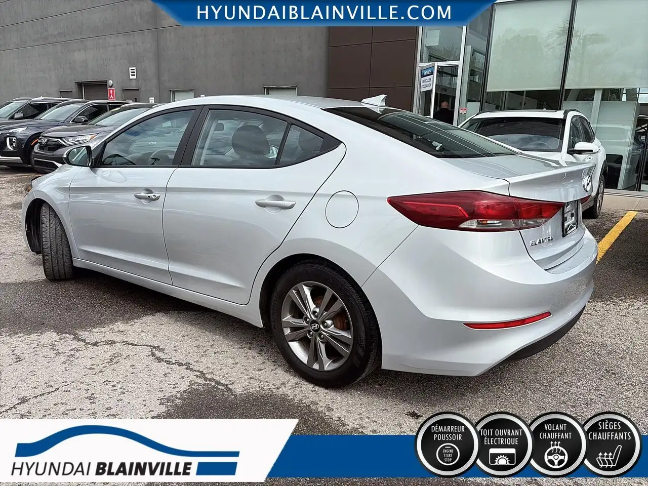 Hyundai ELANTRA fotografie Hyundai ELANTRA