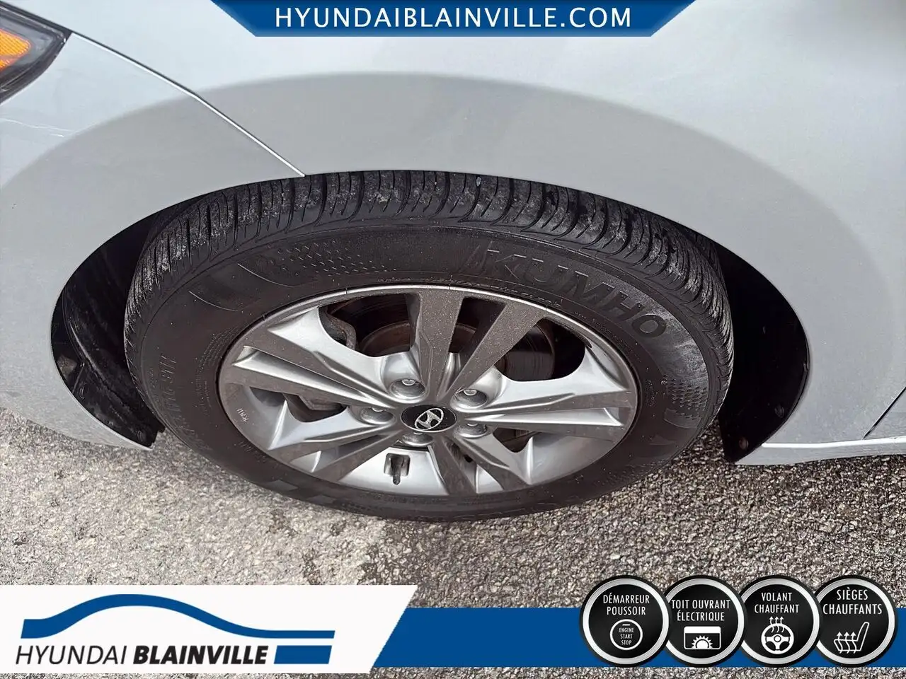 Hyundai ELANTRA fotografie Hyundai ELANTRA