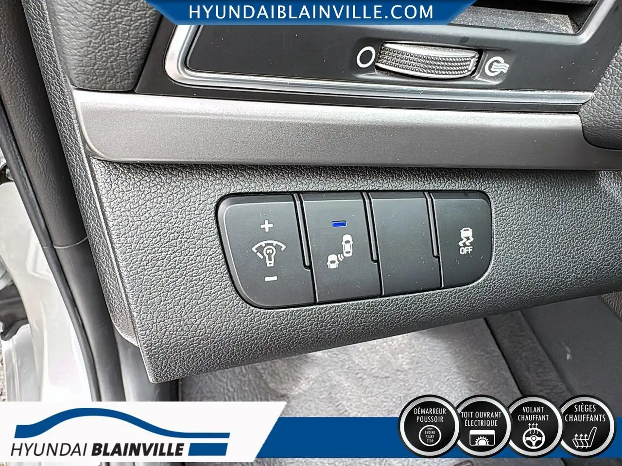 Hyundai ELANTRA fotografie Hyundai ELANTRA