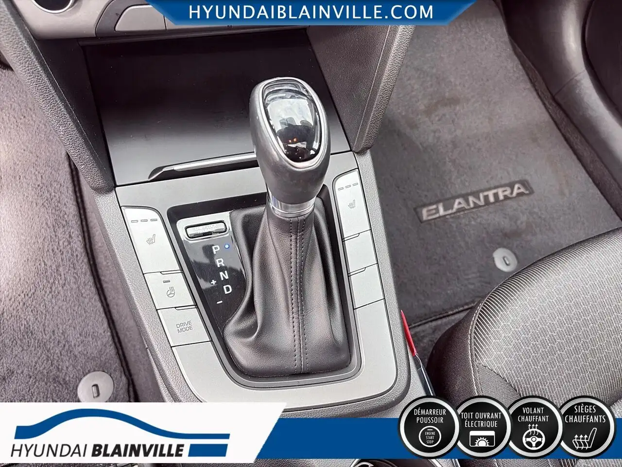 Hyundai ELANTRA fotografie Hyundai ELANTRA