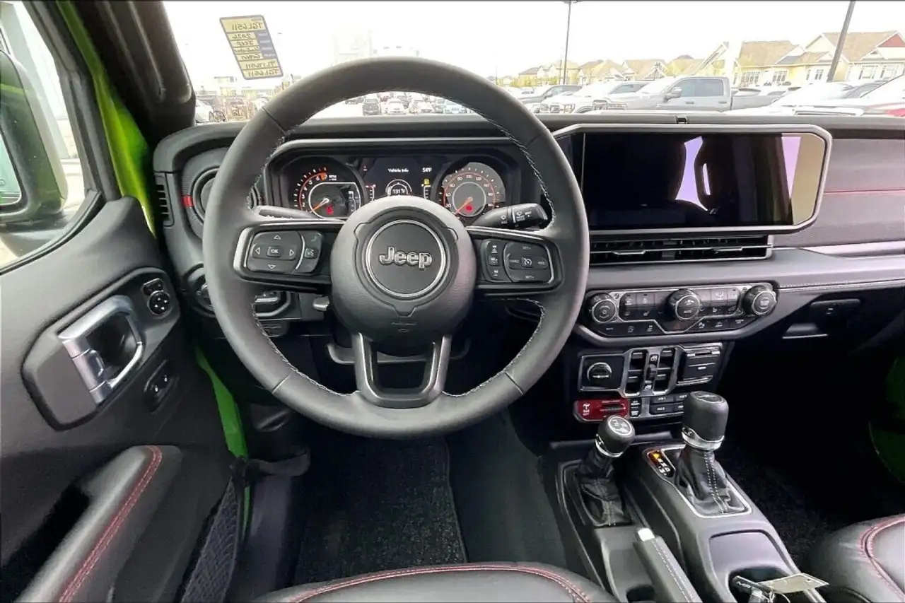Jeep Gladiator photo Jeep Gladiator