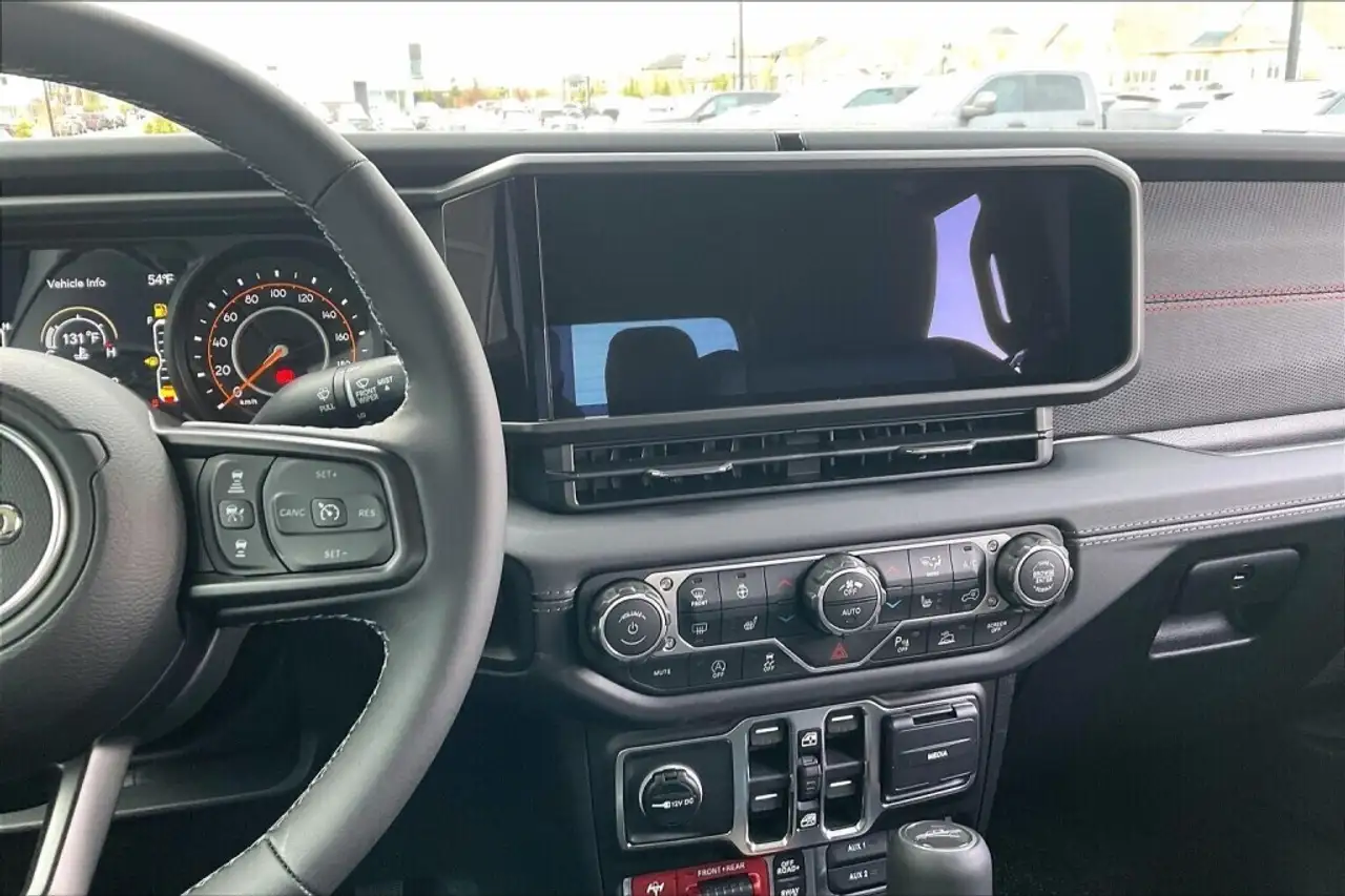 Jeep Gladiator photo Jeep Gladiator