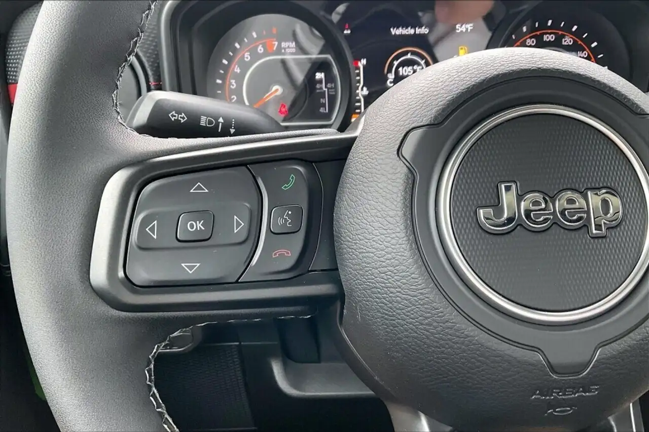 Jeep Gladiator photo Jeep Gladiator