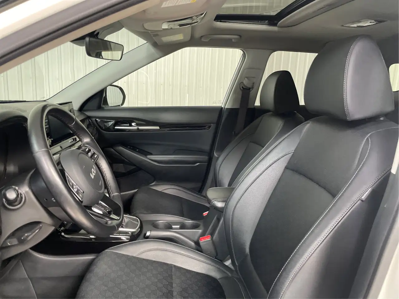 Kia Seltos снимка Kia Seltos