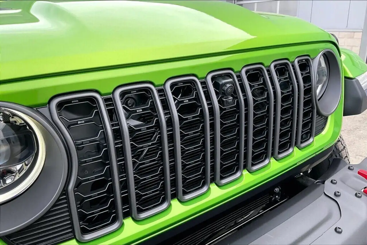 Jeep Gladiator photo Jeep Gladiator