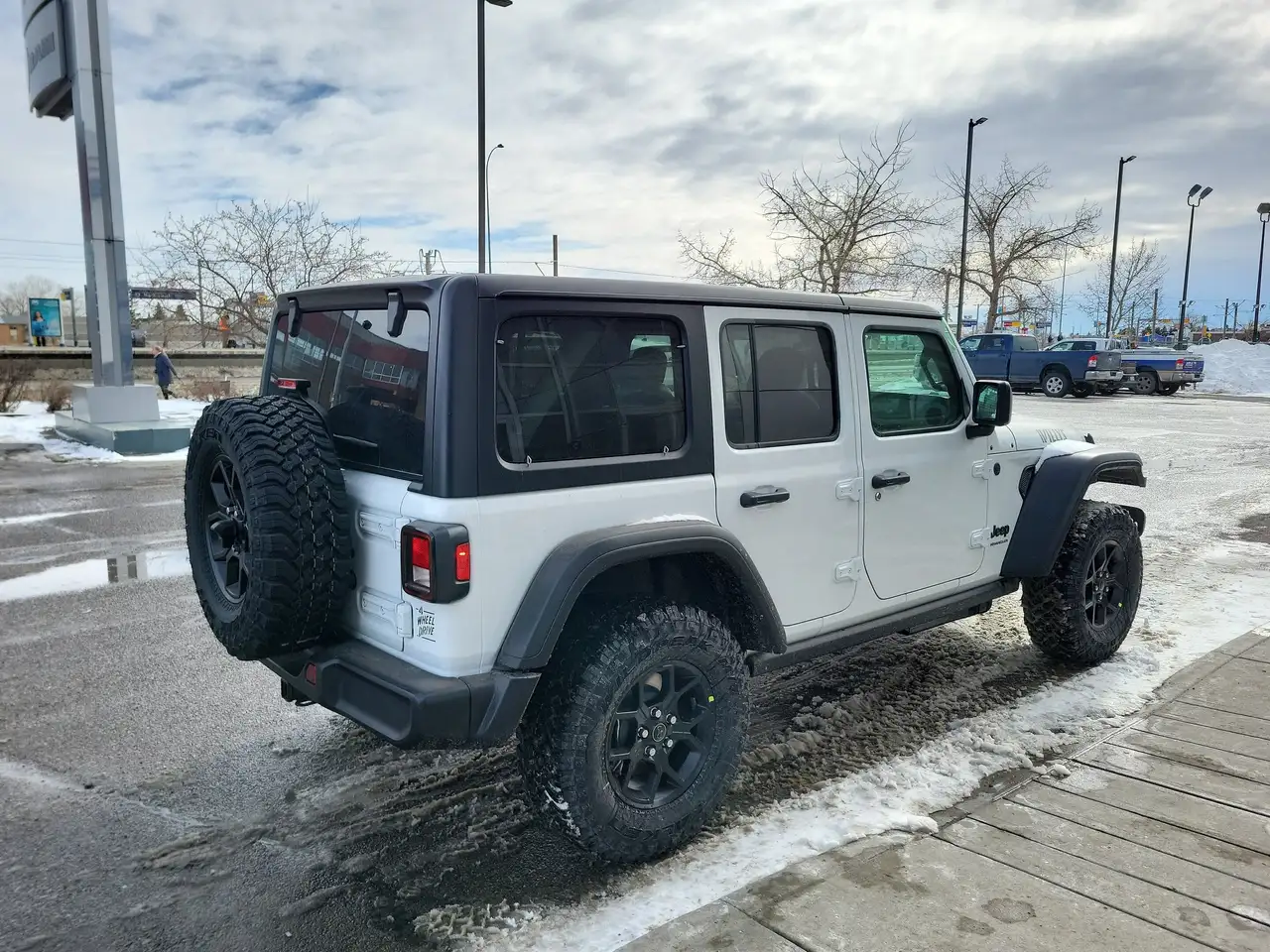 Jeep Wrangler снимка Jeep Wrangler