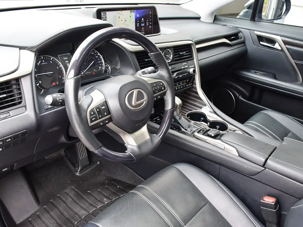 Lexus RX снимка Lexus RX