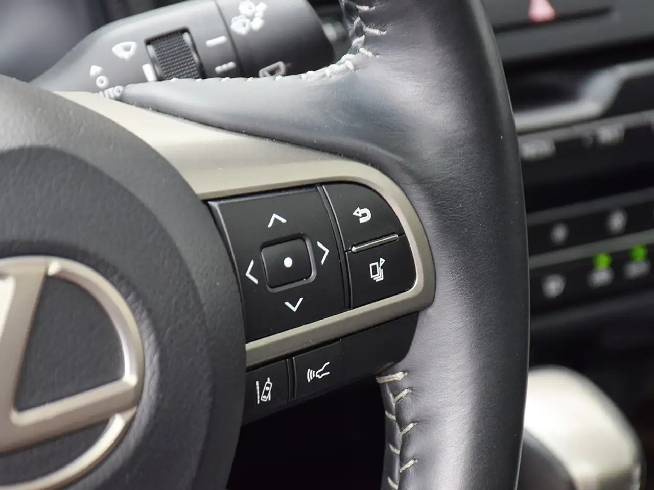 Lexus RX снимка Lexus RX