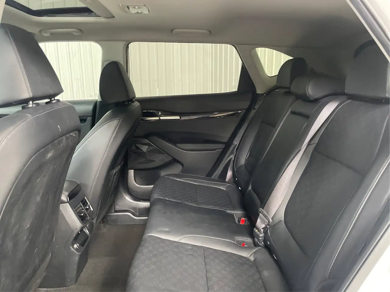 Kia Seltos снимка Kia Seltos