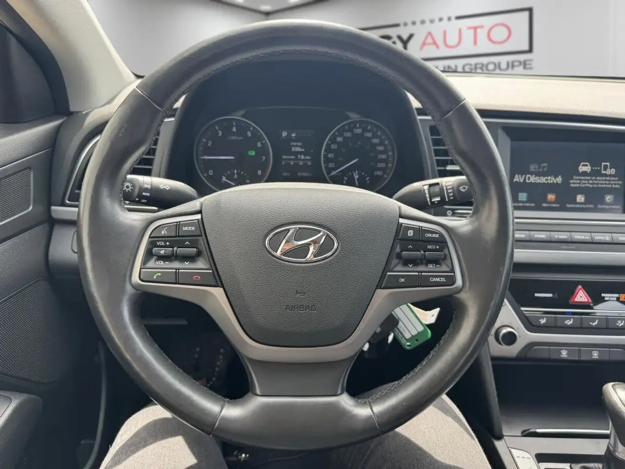 Hyundai ELANTRA снимка Hyundai ELANTRA