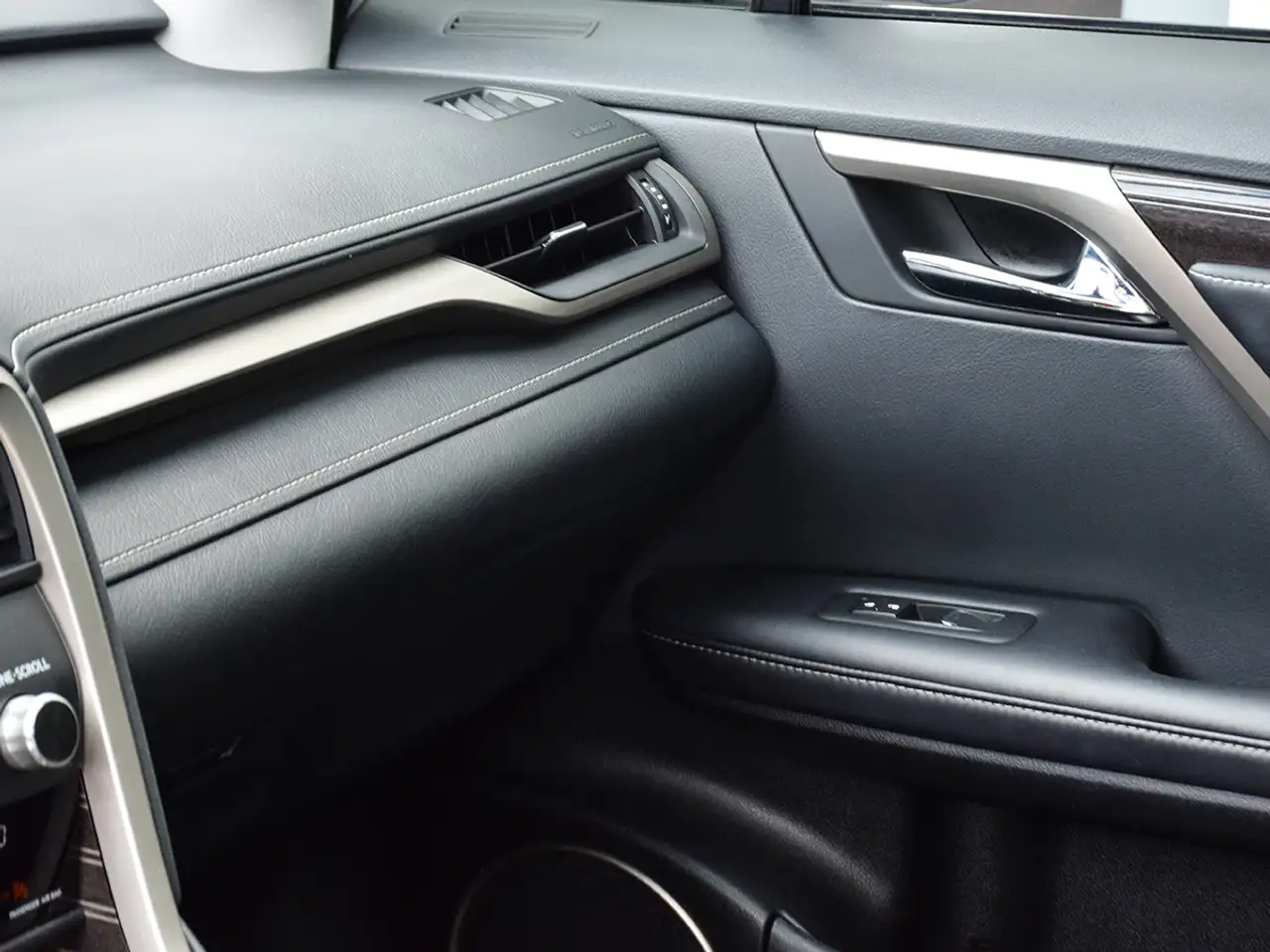Lexus RX снимка Lexus RX