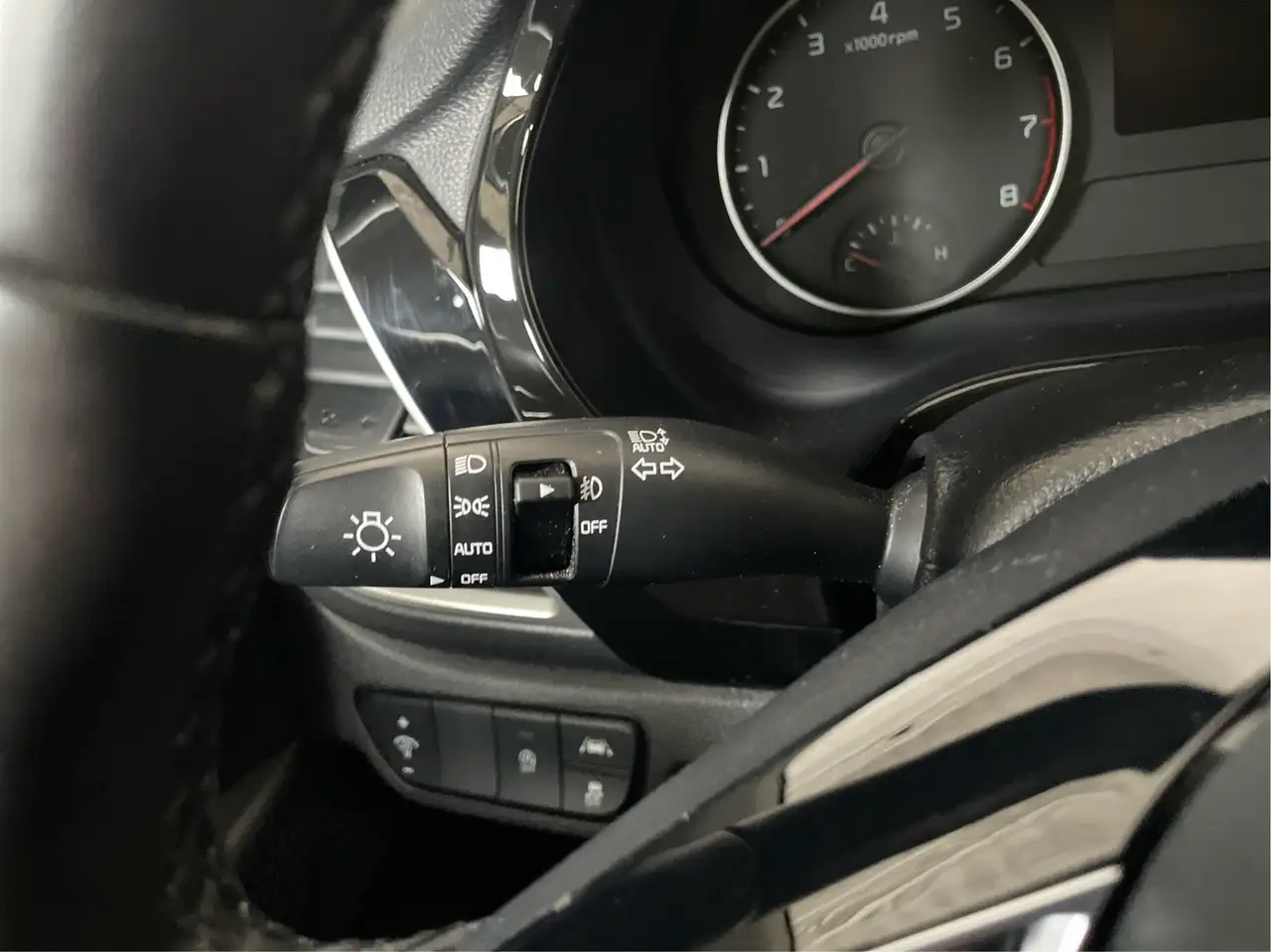Kia Seltos снимка Kia Seltos