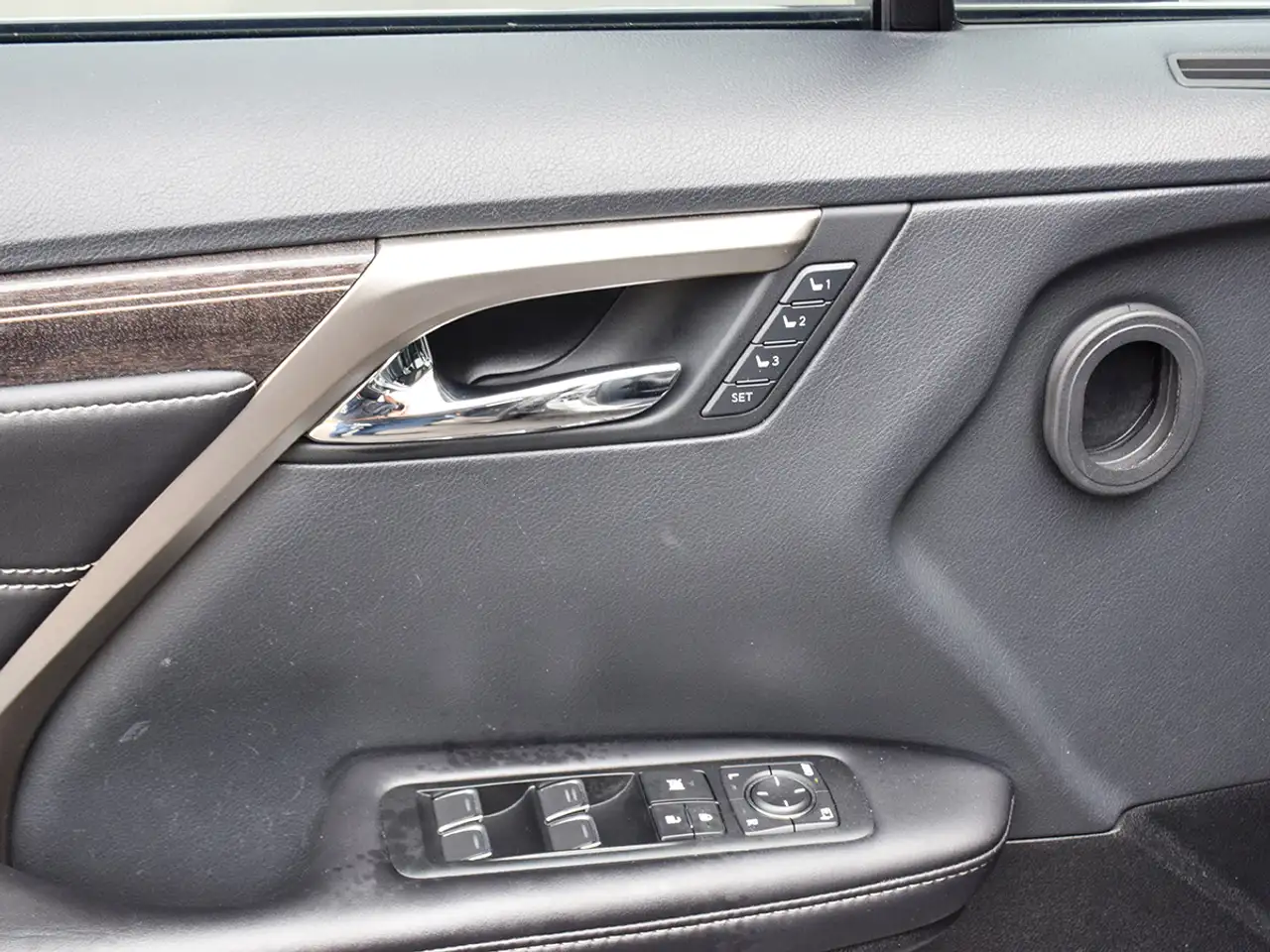 Lexus RX снимка Lexus RX