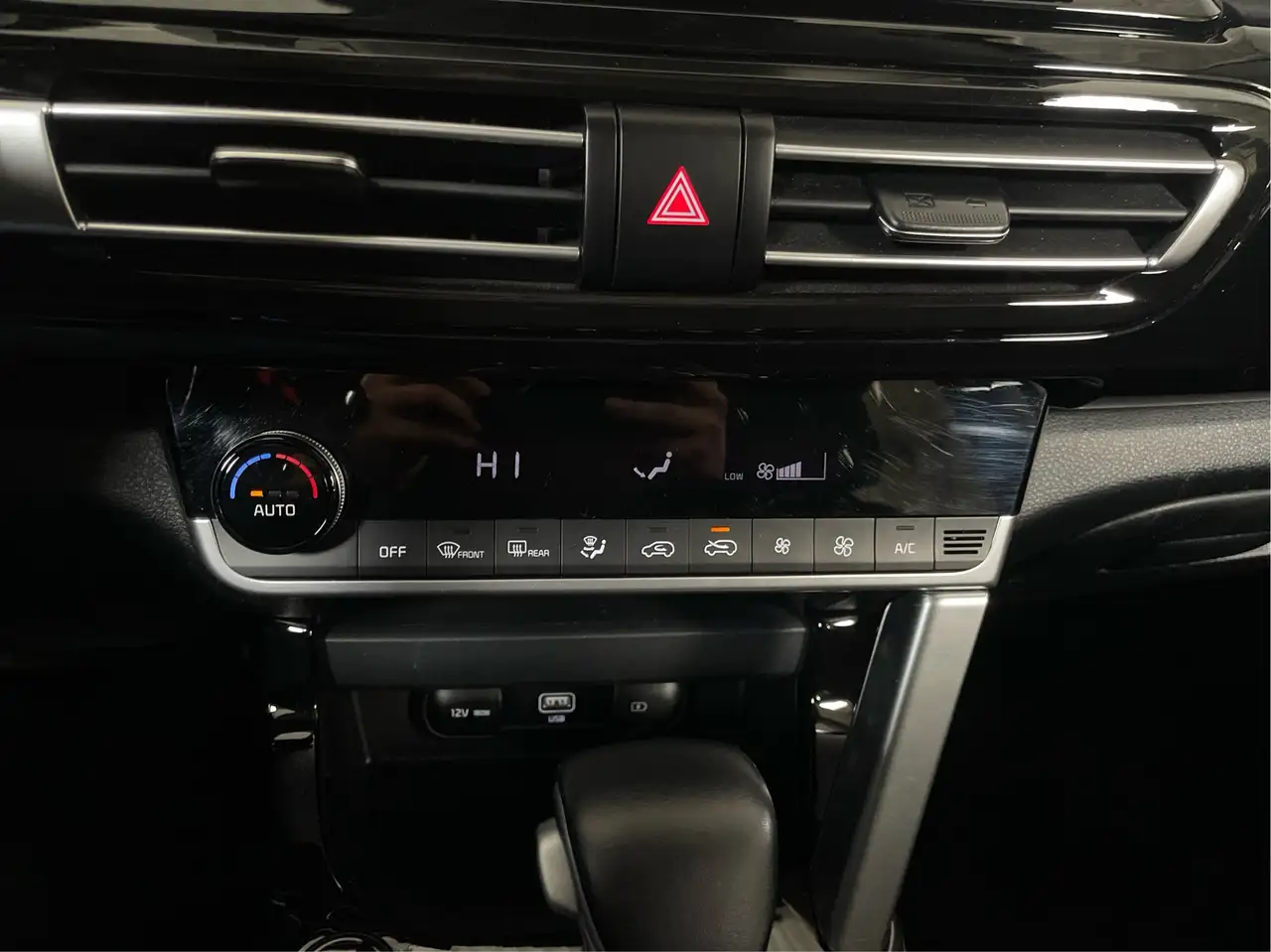 Kia Seltos снимка Kia Seltos