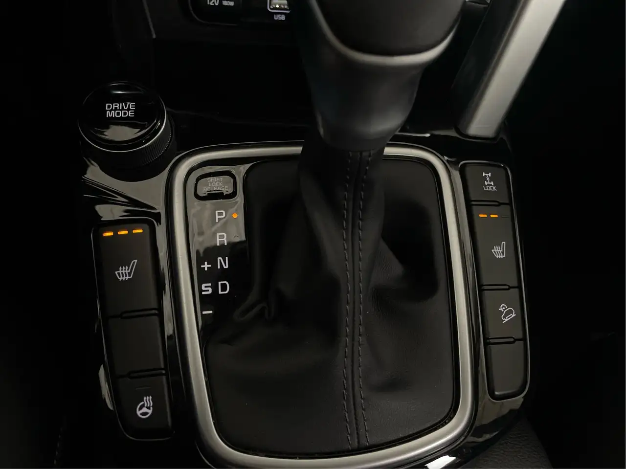 Kia Seltos снимка Kia Seltos