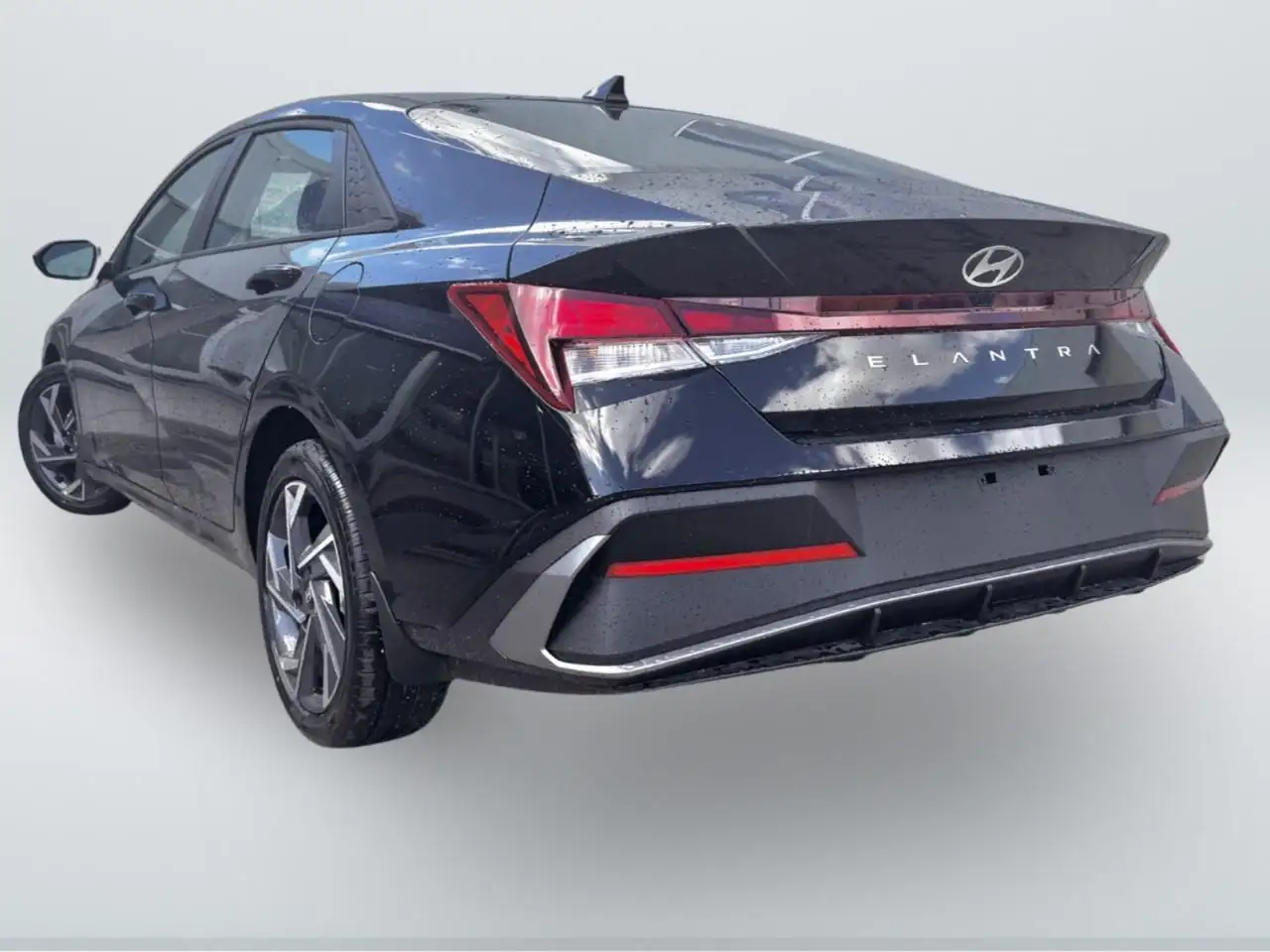 Hyundai ELANTRA снимка Hyundai ELANTRA
