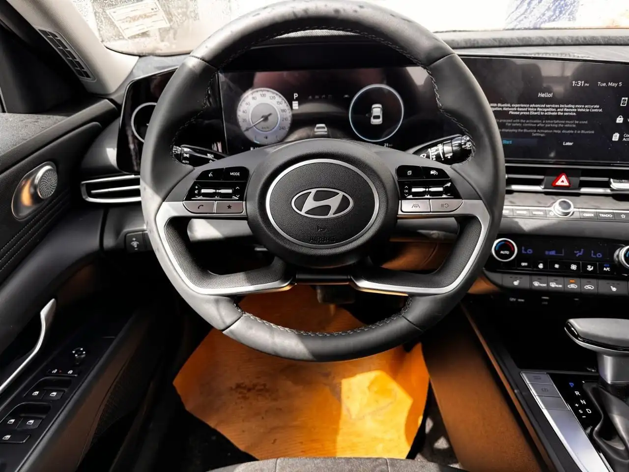 Hyundai ELANTRA снимка Hyundai ELANTRA