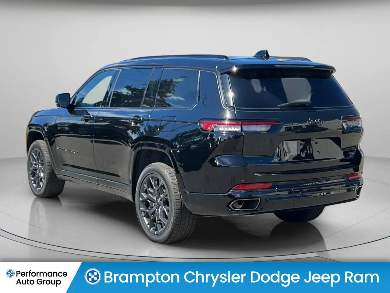 Jeep Grand Cherokee photo Jeep Grand Cherokee