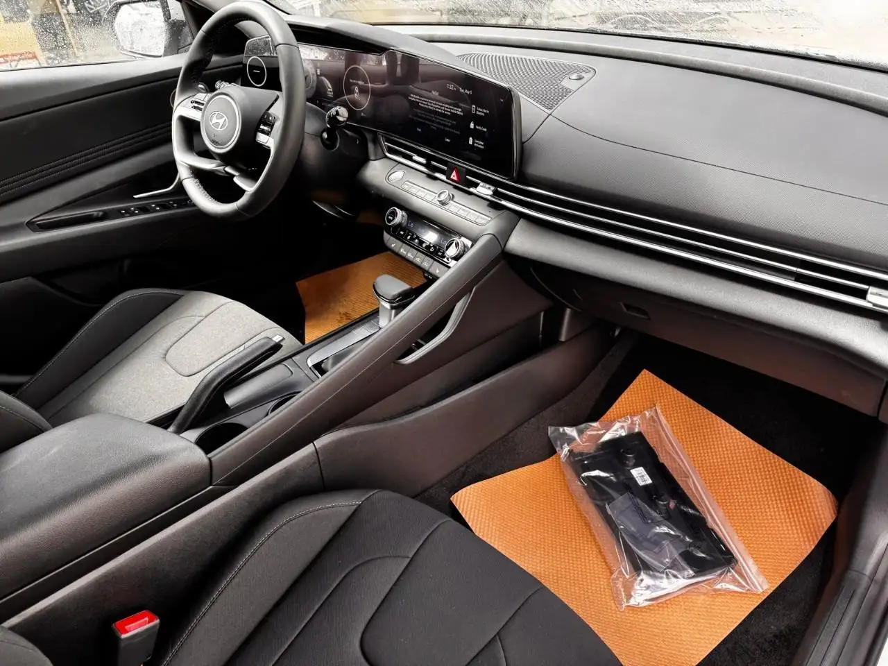 Hyundai ELANTRA снимка Hyundai ELANTRA