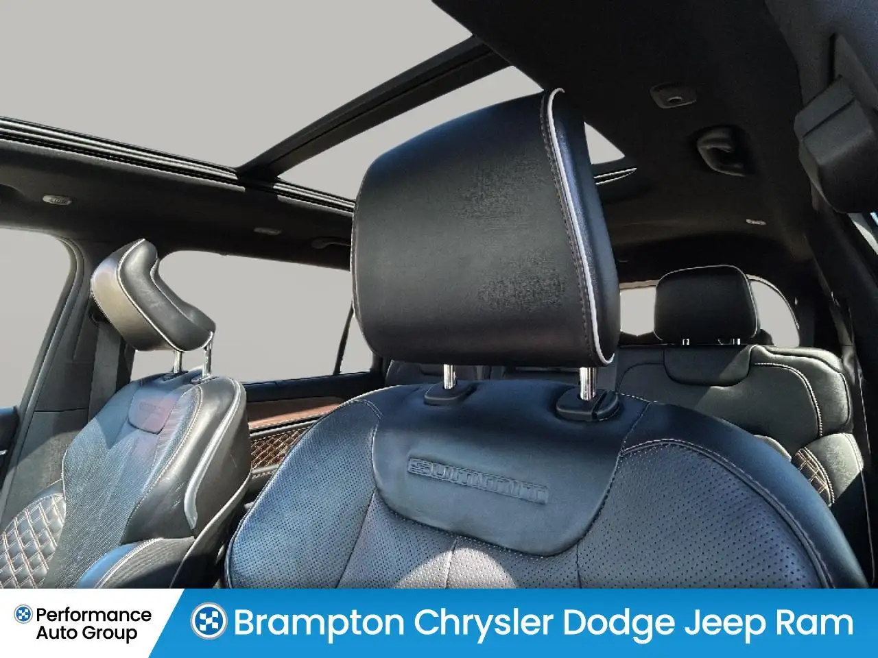 Jeep Grand Cherokee photo Jeep Grand Cherokee