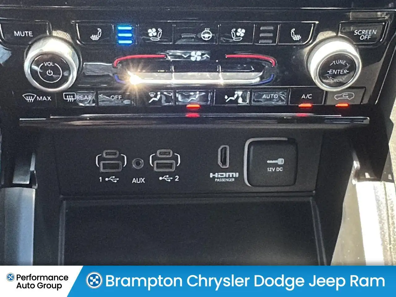 Jeep Grand Cherokee photo Jeep Grand Cherokee