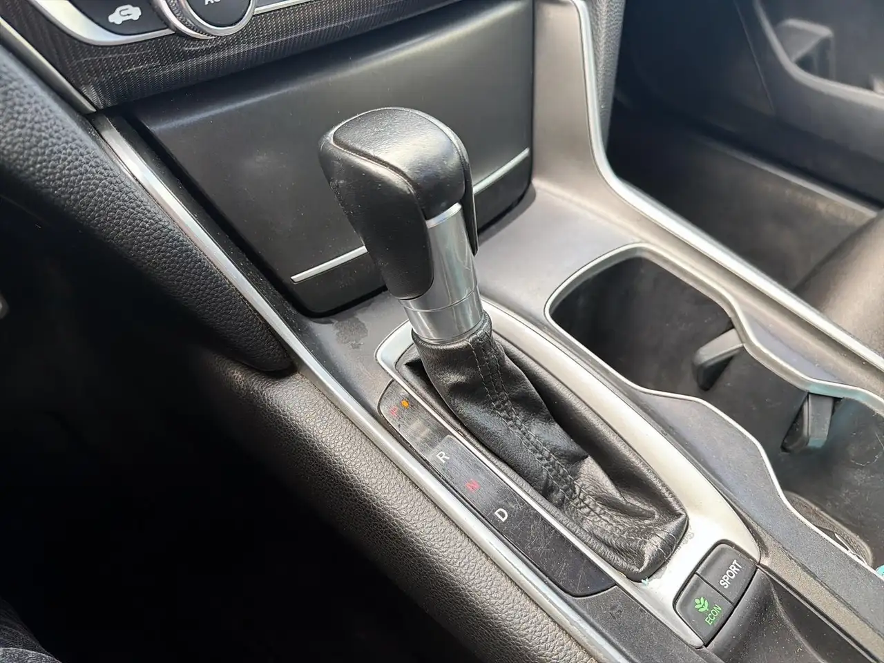 Honda Accord снимка Honda Accord