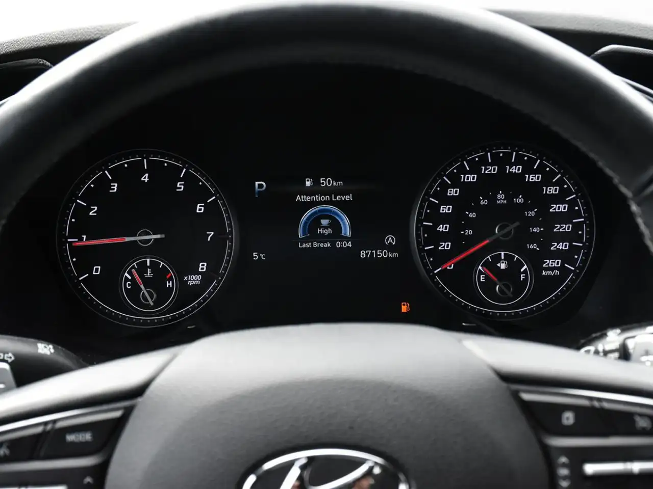 Hyundai SANTA FE снимка Hyundai SANTA FE